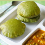 "Palak Puri Recipe!!" and "queenofrecipes.online" written on an image with a Palak Puri.